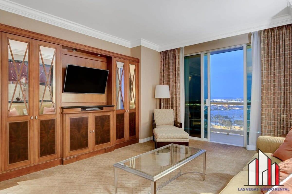 Holiday home Signature 2br3ba Balcony Combo Units 31-702 And 04