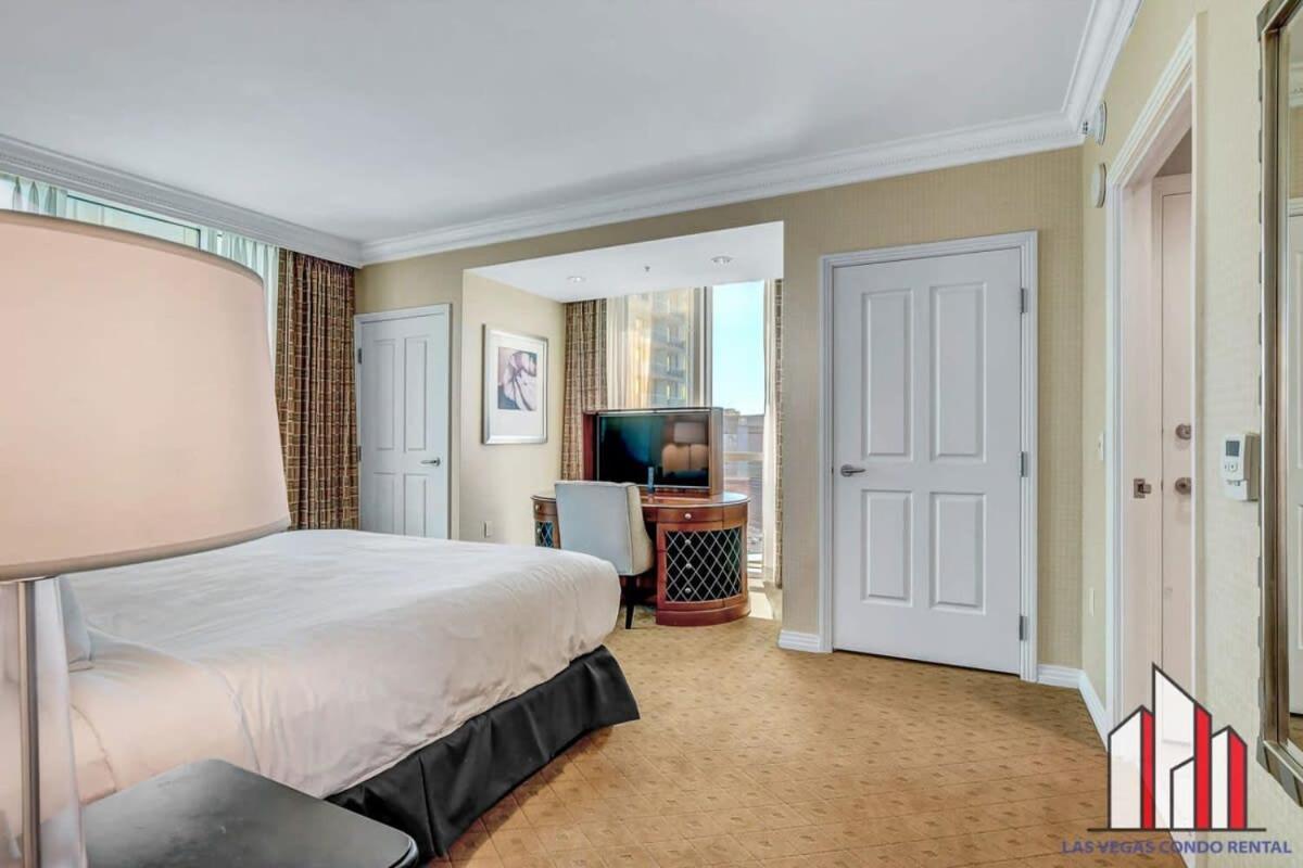 Holiday home Signature 2br3ba Balcony Combo Units 31-702 And 04 Las Vegas