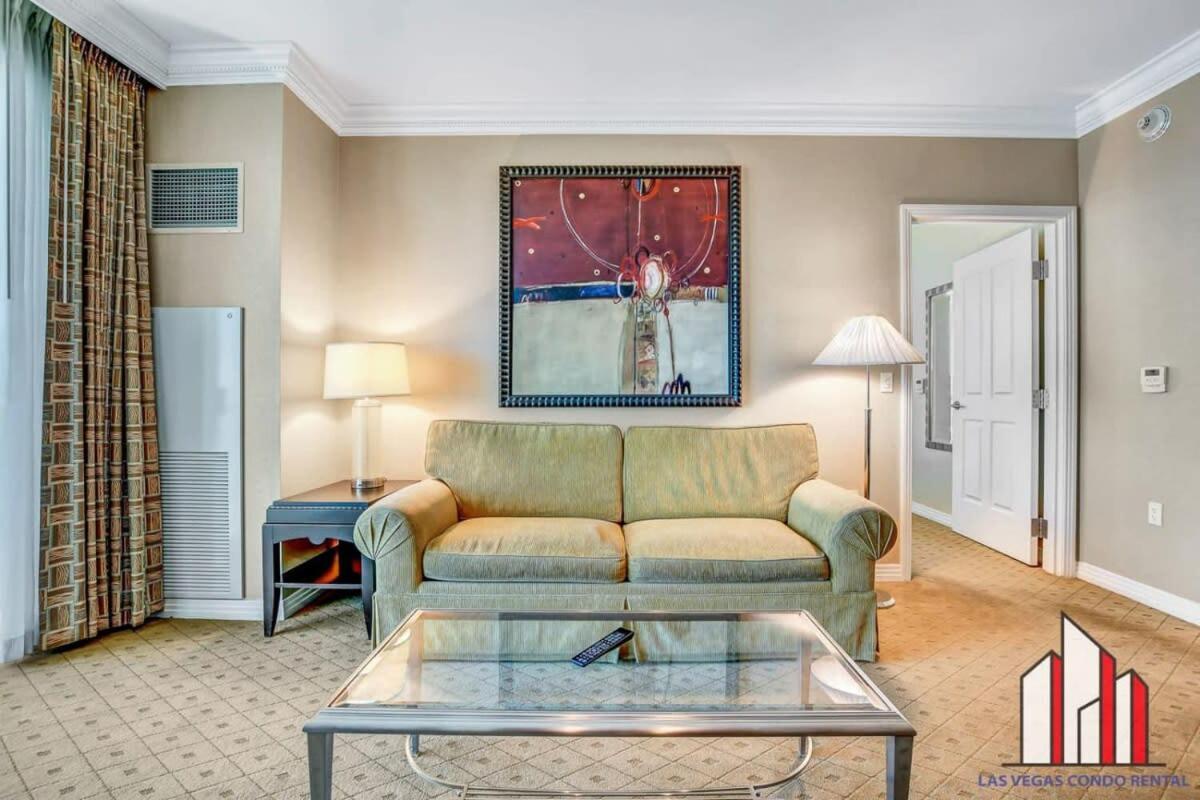Signature 2br3ba Balcony Combo Units 31-702 And 04 Holiday home